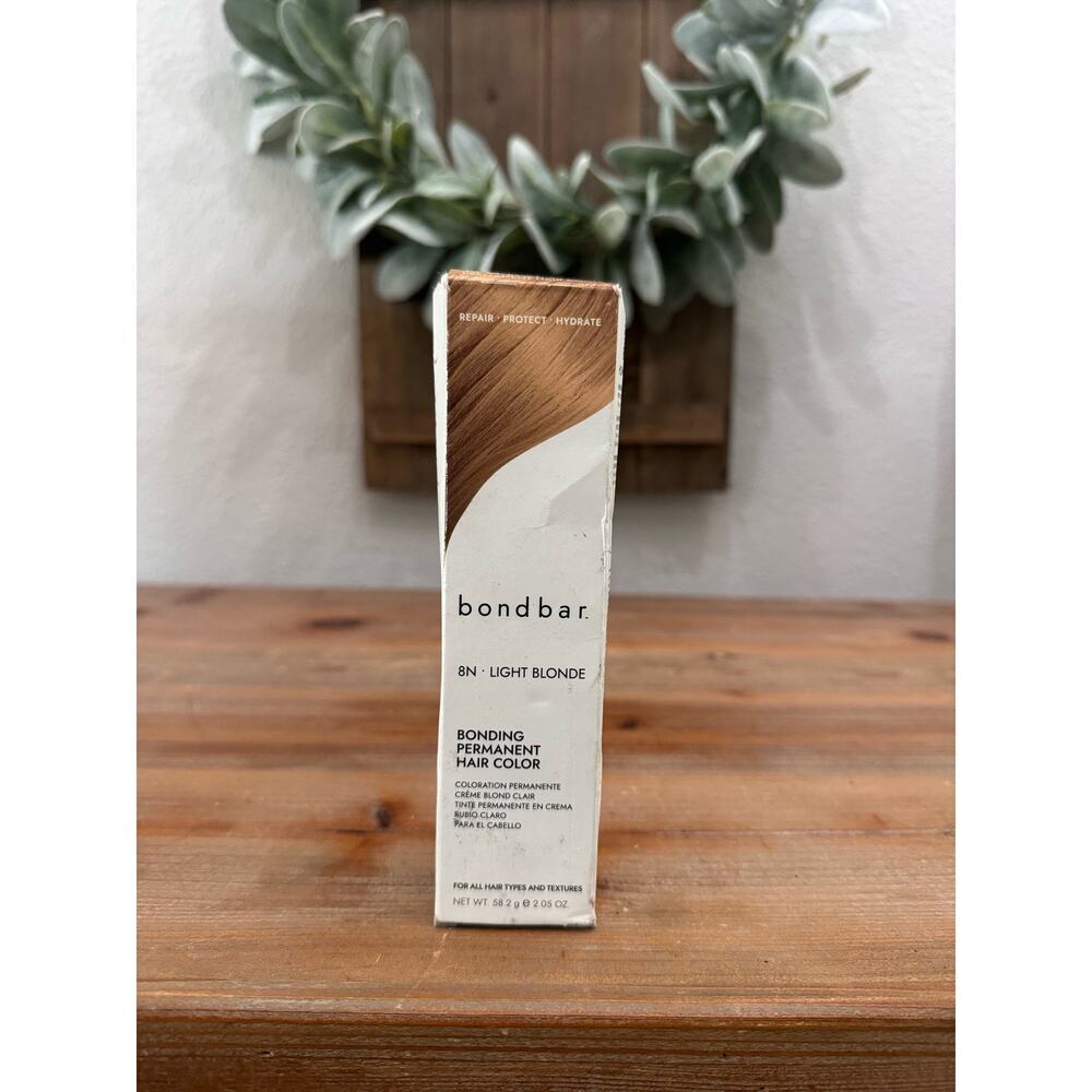 Bond bar Bonding permanent color, 8N Light Blonde. For all hair types